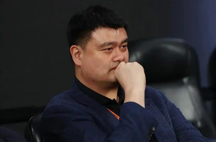 华体会app-入股火箭，姚明当小老板？现身休斯顿，和老板会谈，原因首次曝光