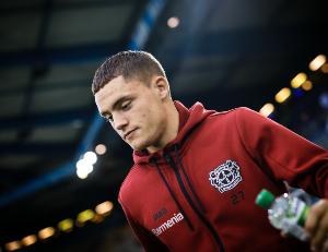 记者：爱总做了大量工作说服芬威签维尔茨，曼城原本会赢得竞购