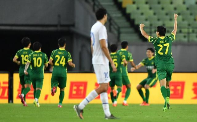 华体会体育-残阵死磕闯入争冠组 国安手握“外援彩票”争第一？